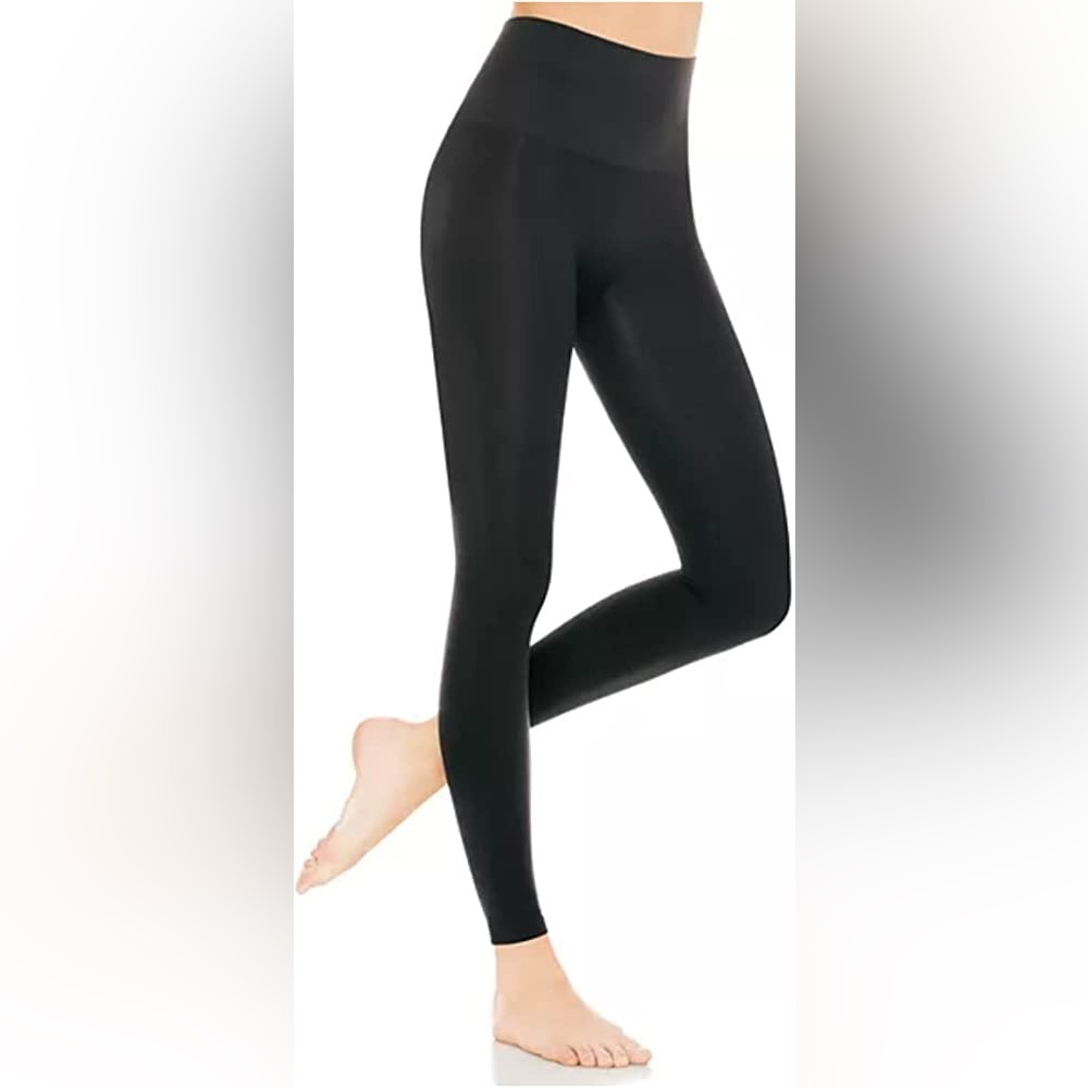 SPANX Assets Red Hot Label Shaping Leggings Size Medium
